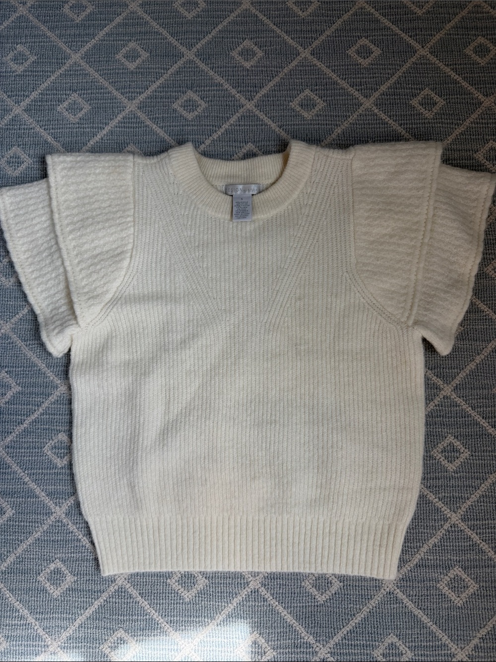 Design History Ivory Flutter-Sleeve Knit Sweater